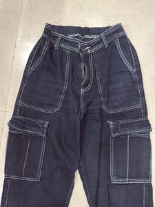 Black casual cargo pants