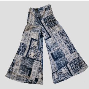 Printed flared trending blue plazzo for women