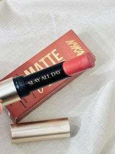Nykaa Matte to Last Long Stay Lipstick + free gift
