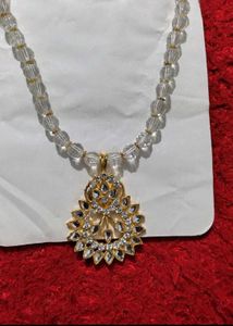 Elegant Crystal Beaded Necklace Set