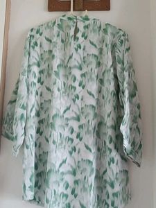 Green Floral Print top
