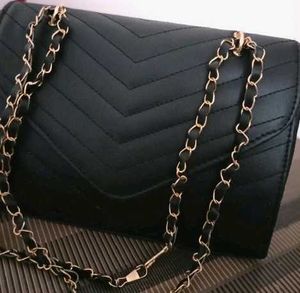 Chic Quilted Shoulder Bag