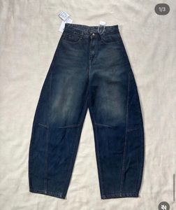 Trendy balloon jeans in dark blue color