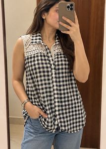 Chic Gingham Sleeveless Top