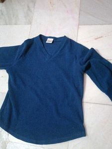 Cozy V-Neck Navy Blue Sweater