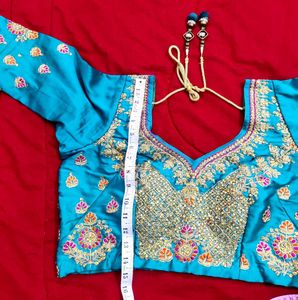 Embroidered Blouse with latkan 💫