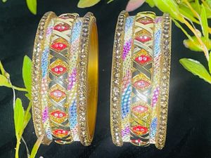 Beautiful pink multi color Bangle🩷