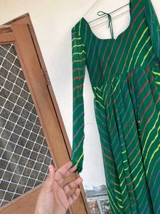 Green lahriya kurta With dupatta
