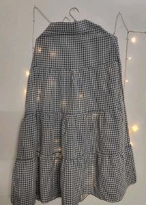 Chic Off-Shoulder Top with skirt