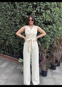 Chic Sleeveless Jumpsuit with Belt