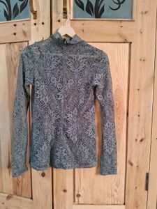 Elegant Lace Long Sleeve Top