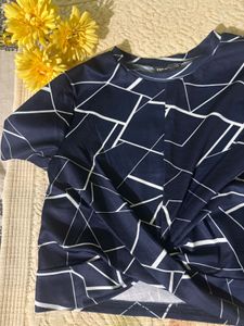 shein Stylish Geometric Print Twist Top