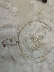 Unique Face Outline Jewelry Set