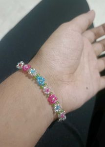Cute Beaded Flower Bracelet