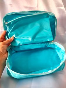 POUCH