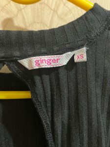 Elegant Black Ribbed Maxi Dress