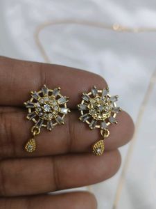 Cubic Zirconia Gold Pendant Set