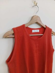 Red Sleeveless Knit Top