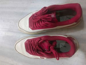 Puma Sneakers