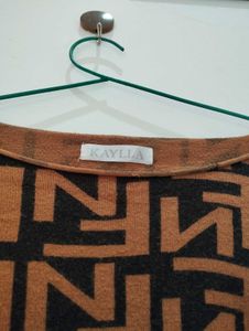 Patterned brown Long Sleeve sweatshirt