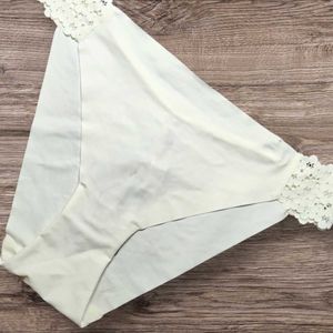 Etam Luxurious White Lace Trim Briefs