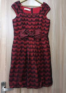 Elegant Red &amp; Black Lace Dress
