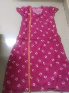 M Size Gown