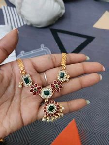 Elegant Indian Necklace Set