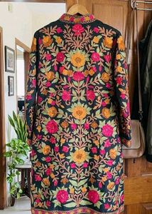 Embroidered Black Kashmiri coat set