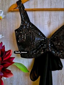 Sequence Knotted Black Blouse