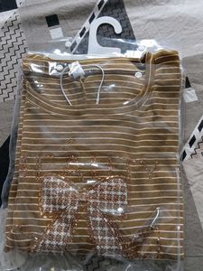 New Striped Bow Graphic T-Shirt