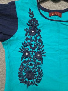 Stylish Blue Embroidered Kurta