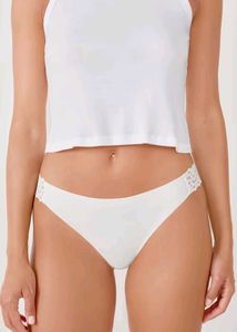 Etam Luxurious White Lace Trim Briefs