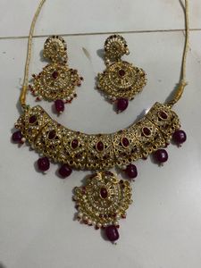 Stunning Gold Plated Jewellery Set