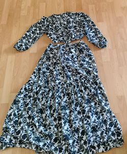 Floral Printed V-Neck CutOut Maxi Dress