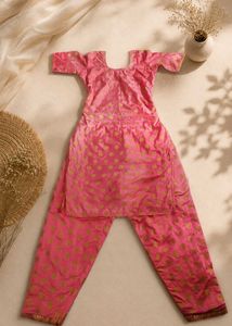 Handstitched Pink Kurta made by Saree✨️
