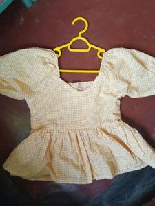Cute Yellow peplum Puff Sleeve Top