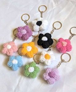 Cute Crochet Flower Keychains(10)