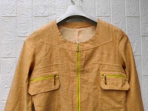 New with tag Stylish Cropped Jacket Zipper D