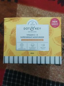 Dot & Key Vitamin C+E Super Bright Moisturizer