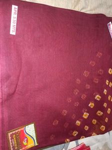 Yellow &amp; Maroon Bandhani Saree