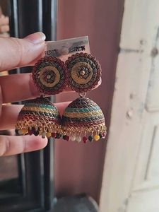 Women Solid Multy Earnings