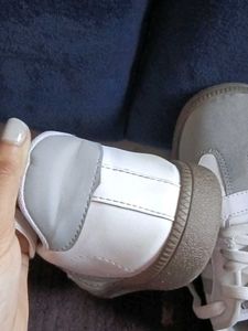 Stylish White &amp; Grey Sneakers