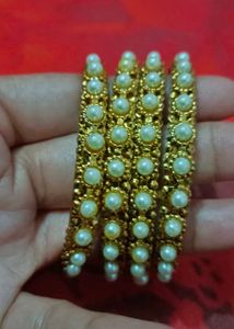 combo Elegant Pearl &amp; Stone Bangles