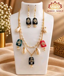 Stunning Red Beaded Necklace &amp; Earring Set