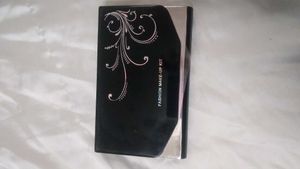 Multi-Color Eyeshadow &amp; Face Makeup Palette