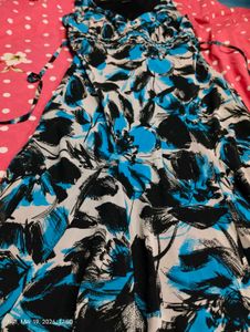 Blue Floral V-Neck Sleeveless Dress