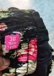 Floral Print Pleated Skirt