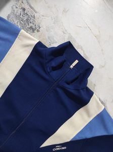men upper track