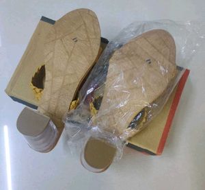 (NEW) Transparent Heels